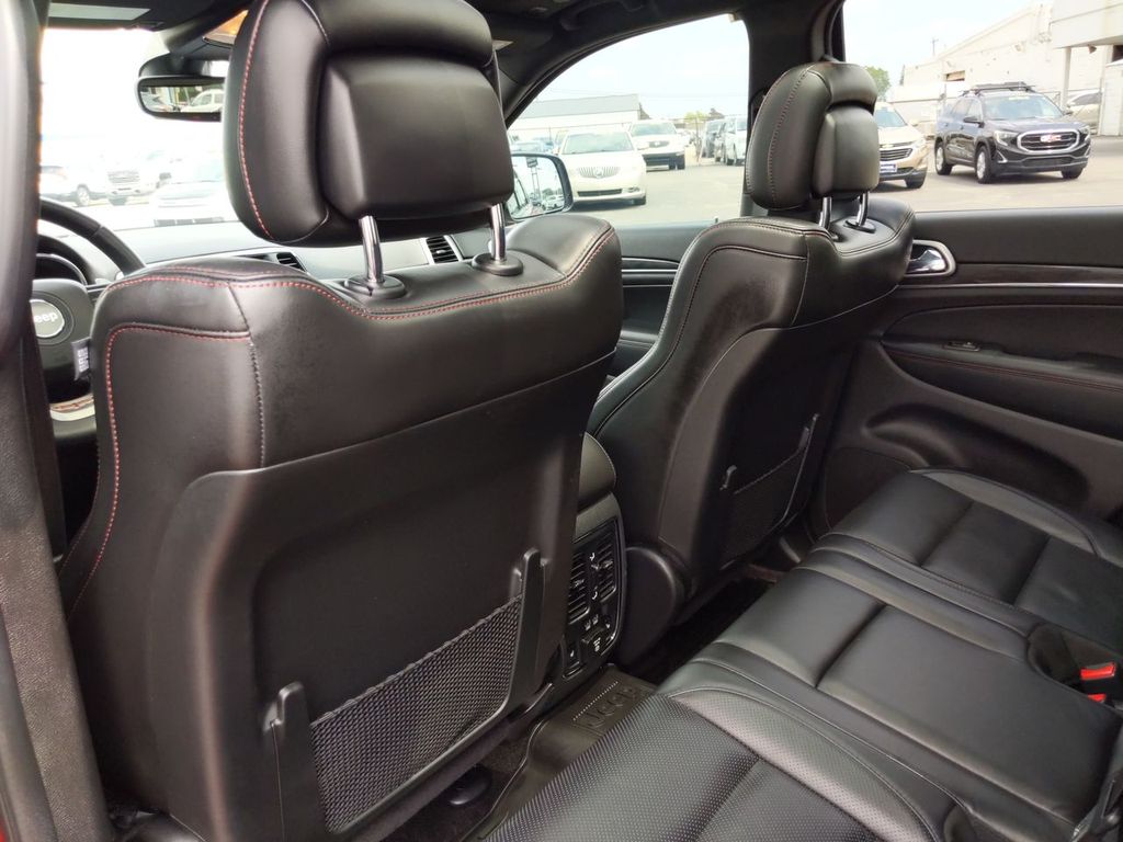 Thumbnail: 2018 Jeep Grand Cherokee - 13