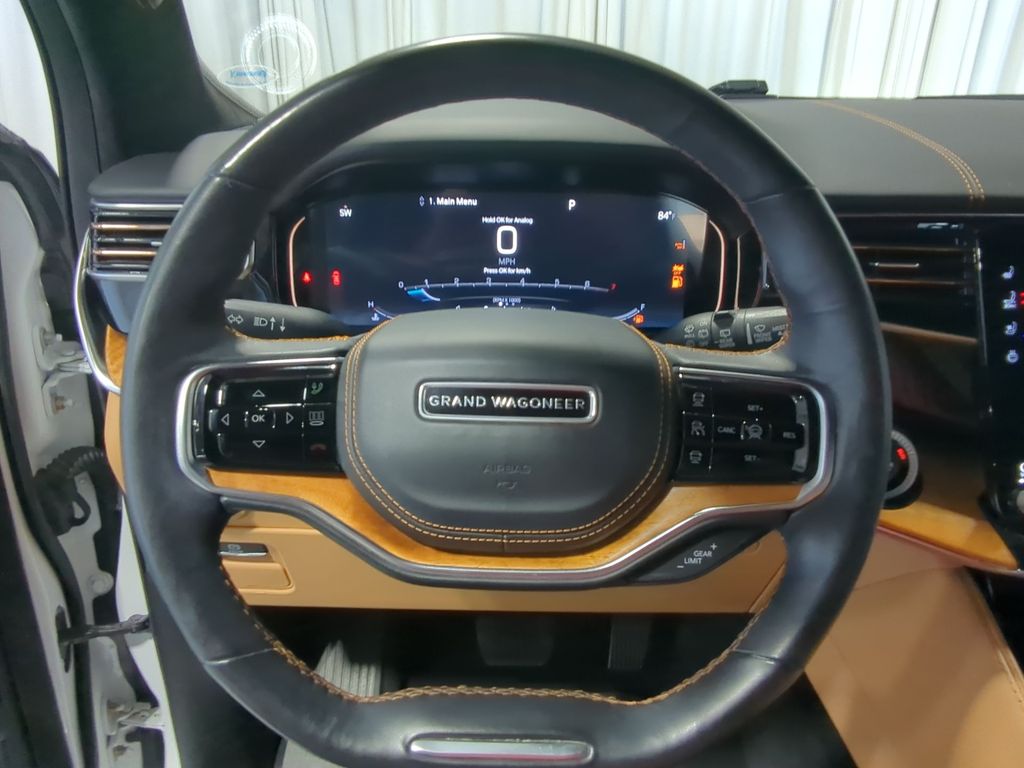 Thumbnail: 2022 Jeep Grand Wagoneer - 11