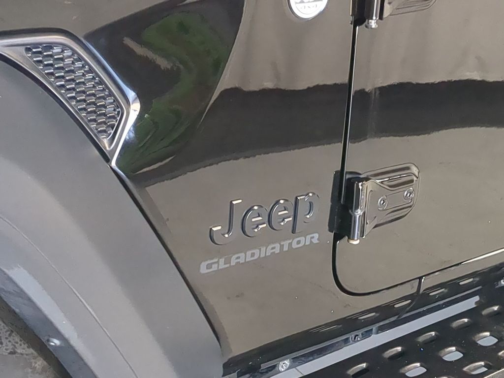 Thumbnail: 2020 Jeep Gladiator - 24