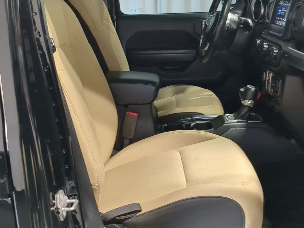Thumbnail: 2020 Jeep Gladiator - 10
