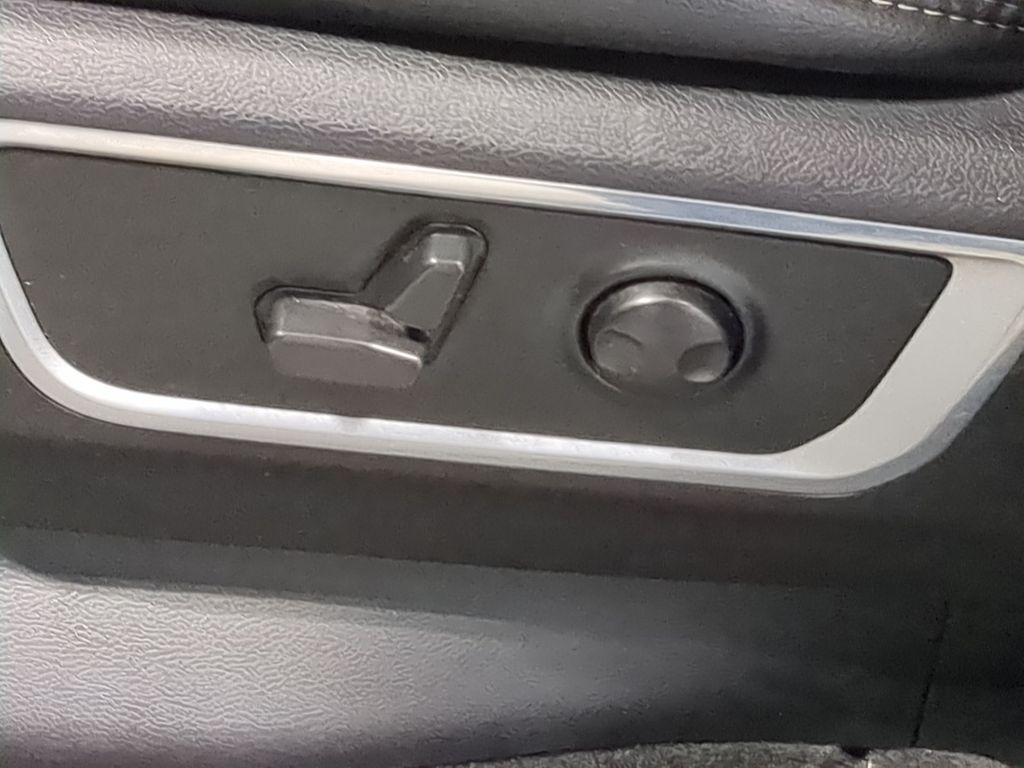 Thumbnail: 2022 RAM 1500 - 25