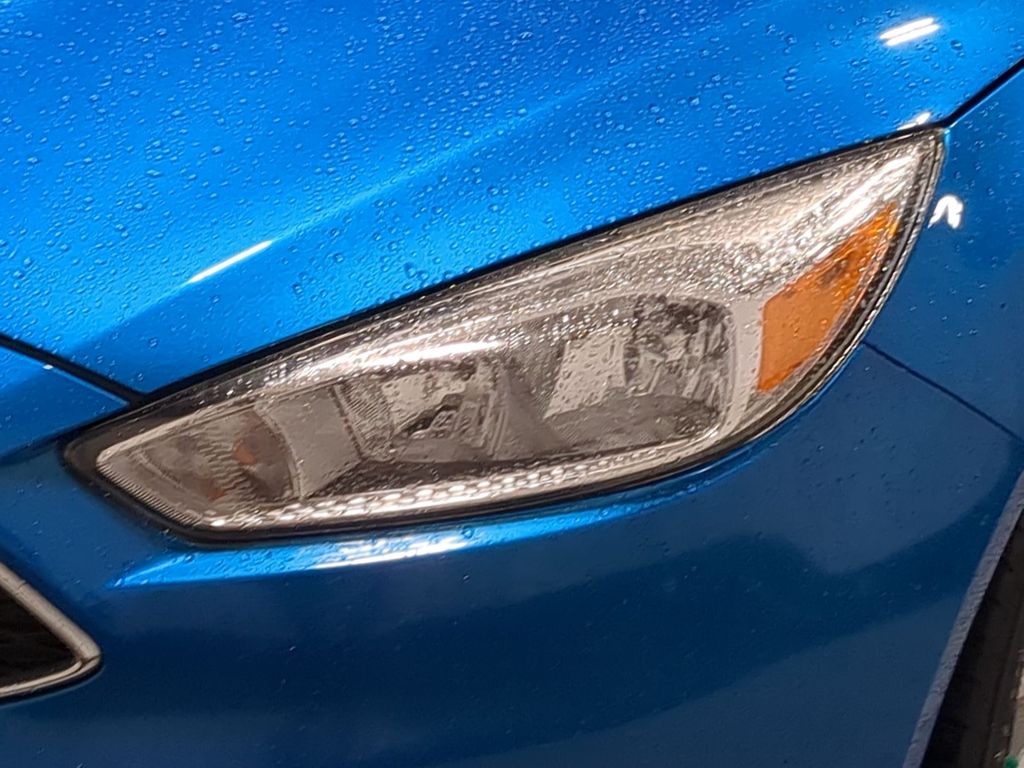 Thumbnail: 2016 Ford Focus - 22