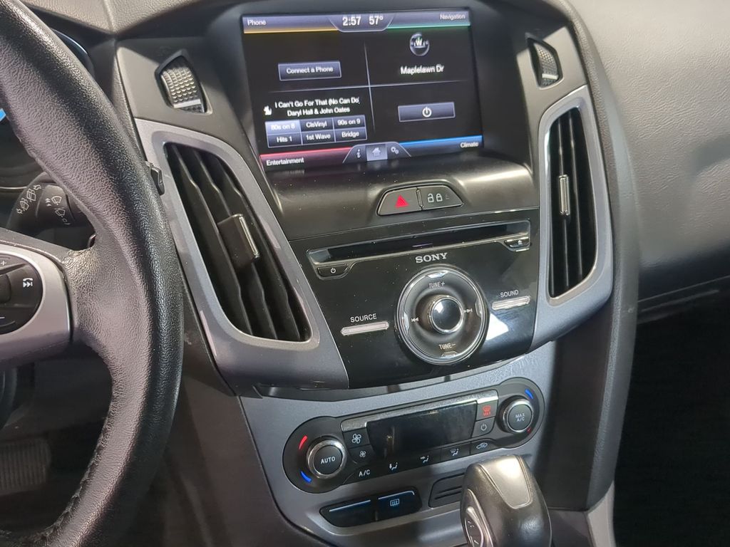 Thumbnail: 2014 Ford Focus - 14