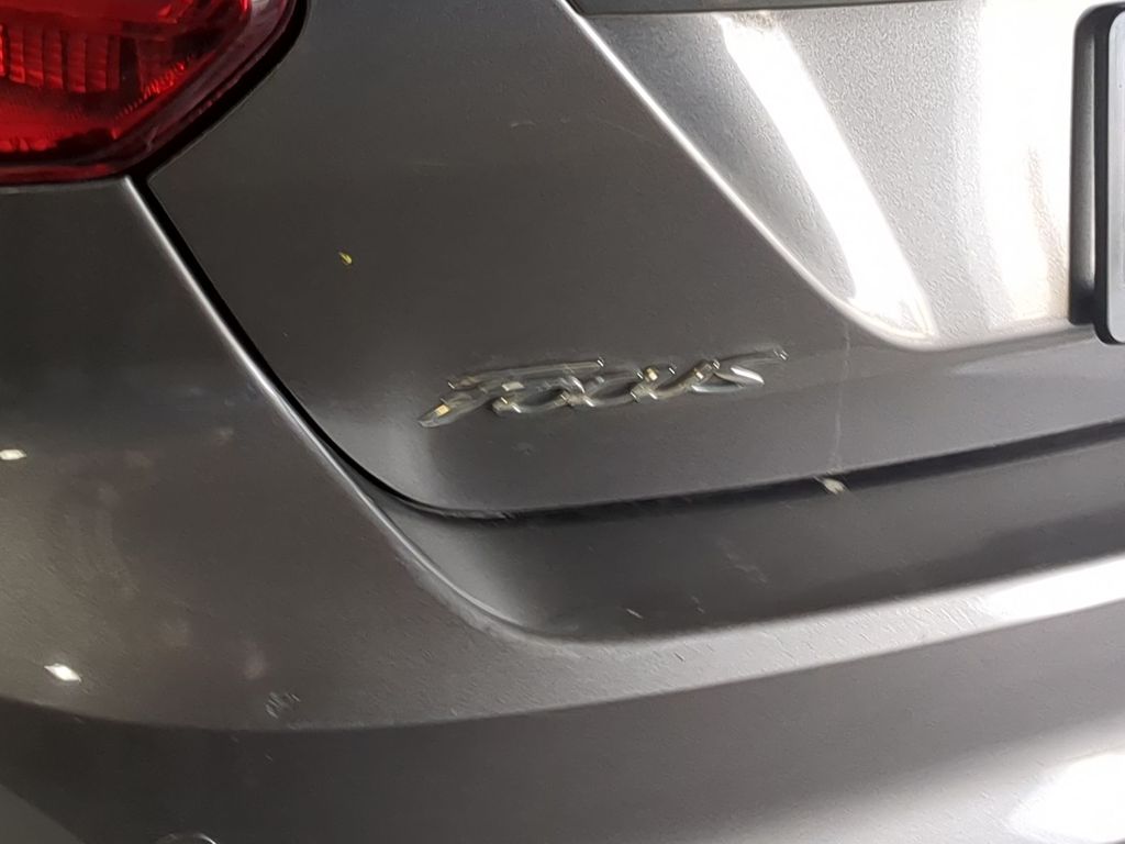 Thumbnail: 2014 Ford Focus - 25