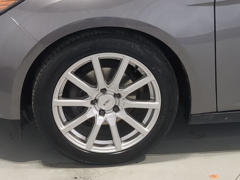 Thumbnail: 2014 Ford Focus - 8