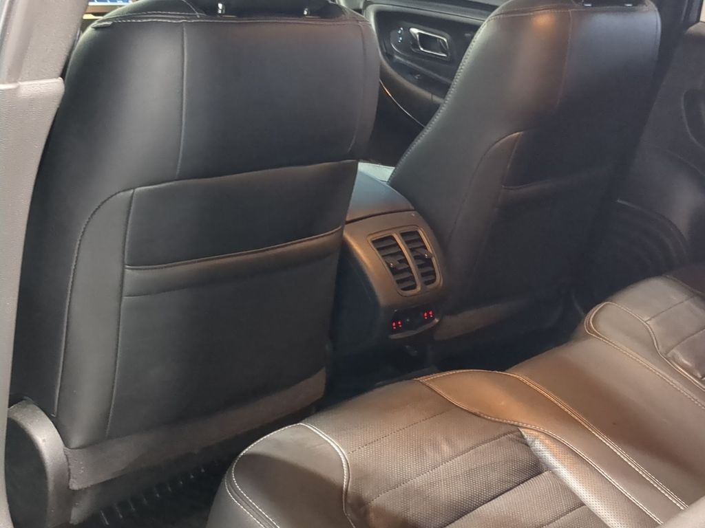 Thumbnail: 2018 Ford Taurus - 16