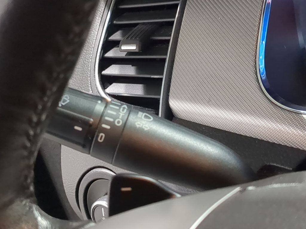 Thumbnail: 2018 Ford Taurus - 38