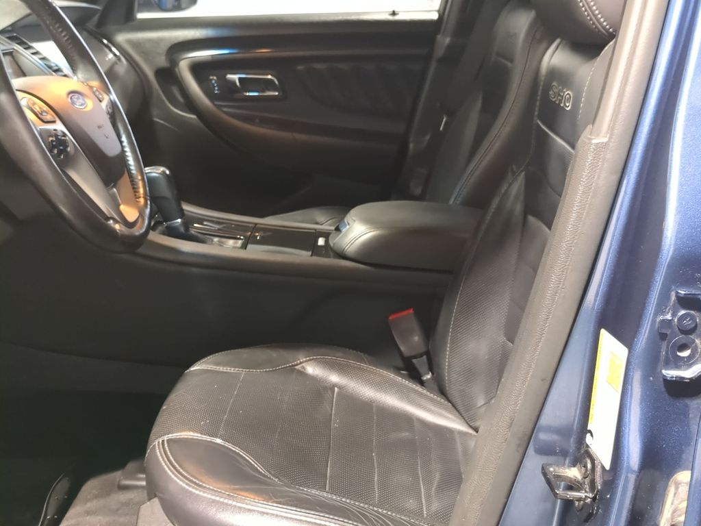 Thumbnail: 2018 Ford Taurus - 11