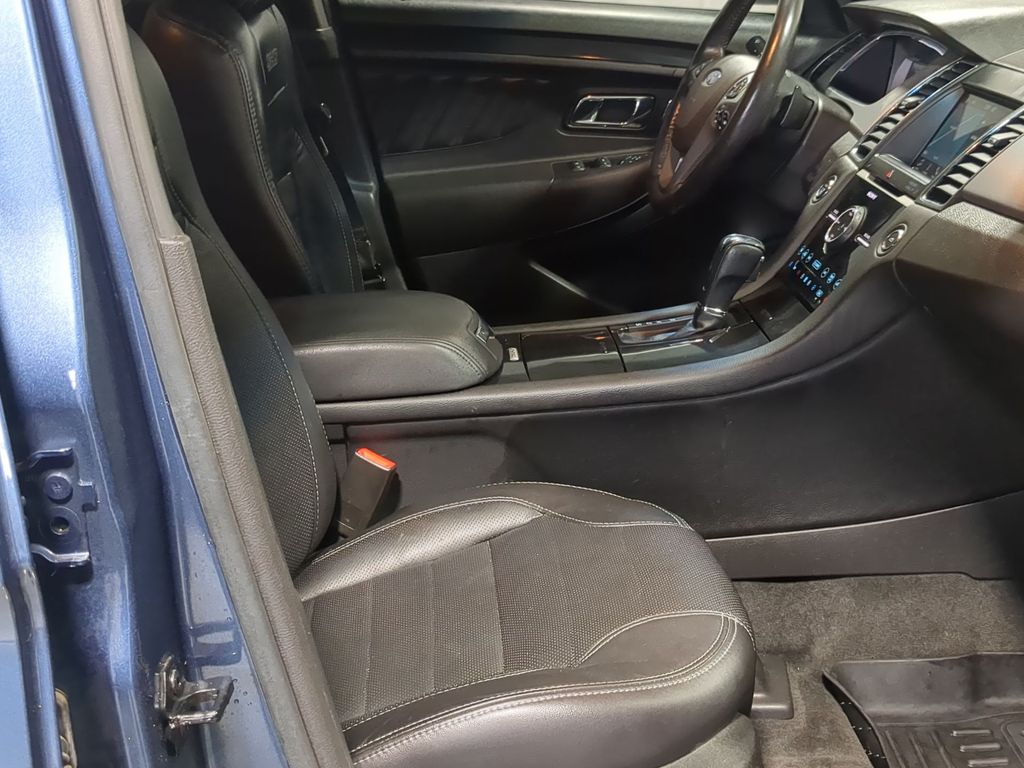 Thumbnail: 2018 Ford Taurus - 12