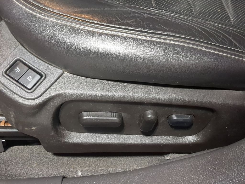 Thumbnail: 2018 Ford Taurus - 34