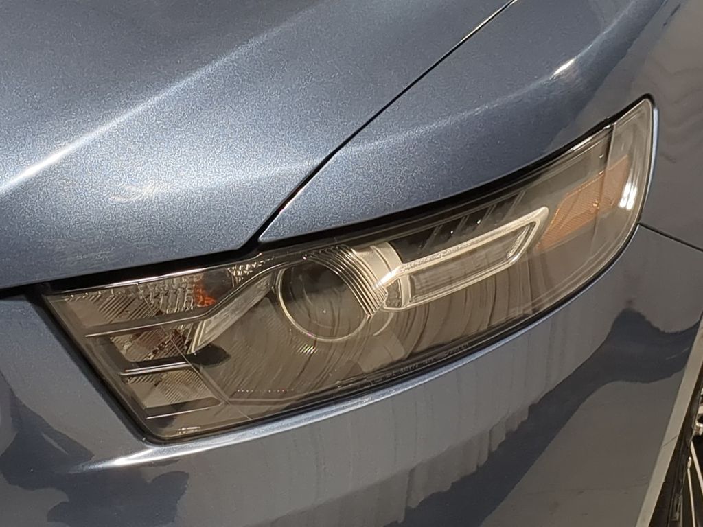 Thumbnail: 2018 Ford Taurus - 32