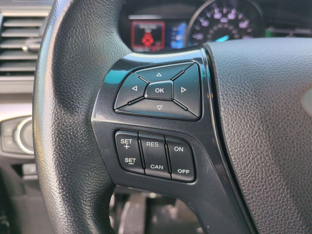 Thumbnail: 2019 Ford Explorer - 20