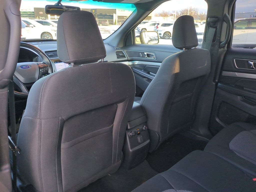 Thumbnail: 2019 Ford Explorer - 7