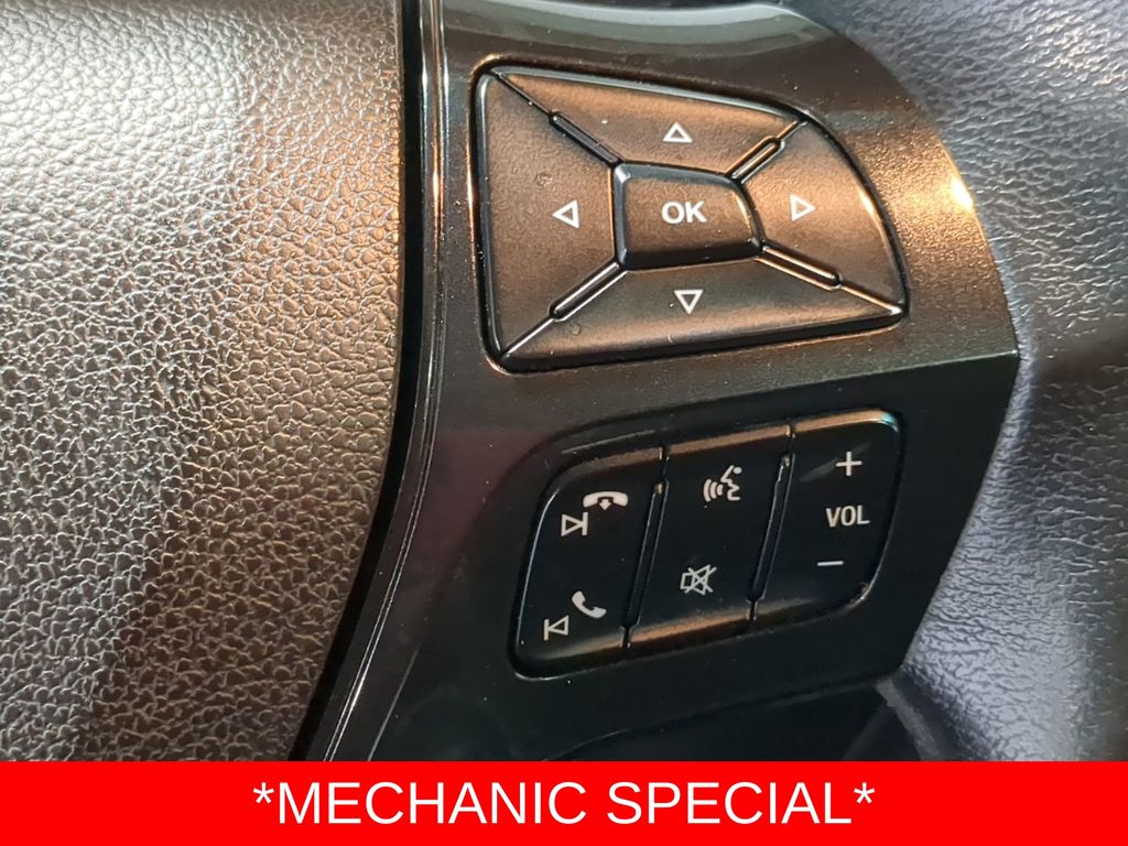 Thumbnail: 2016 Ford Explorer - 18