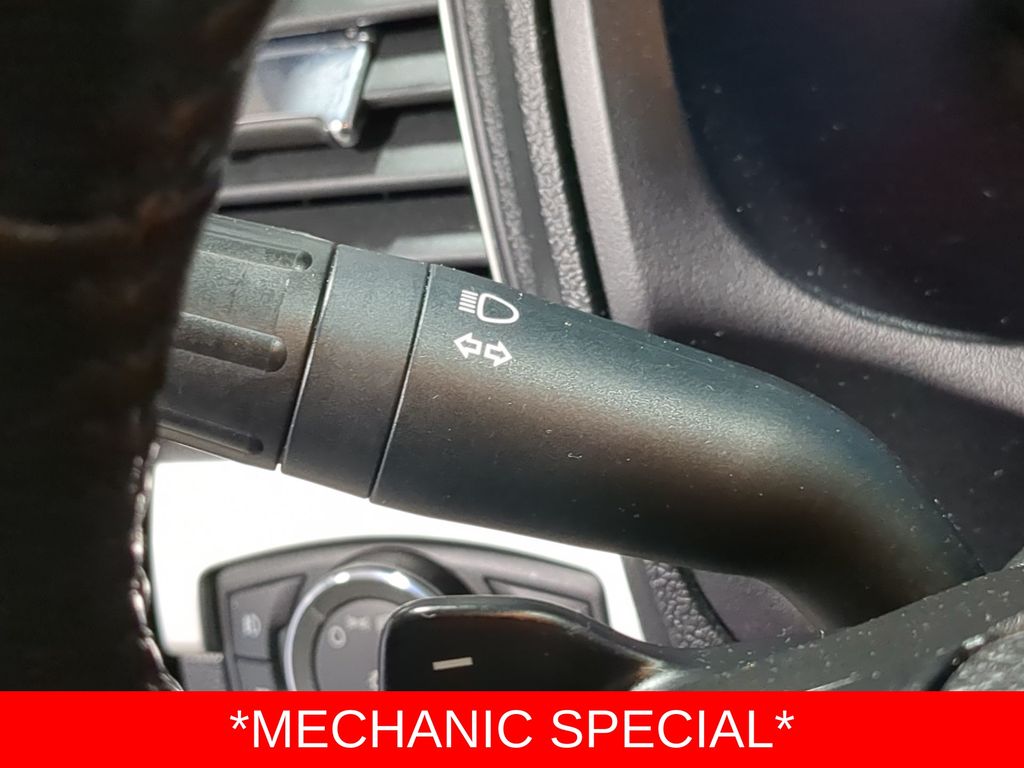 Thumbnail: 2016 Ford Explorer - 15