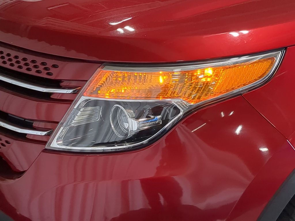 Thumbnail: 2014 Ford Explorer - 23