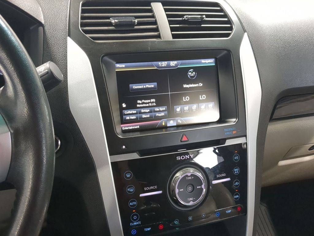 Thumbnail: 2014 Ford Explorer - 14