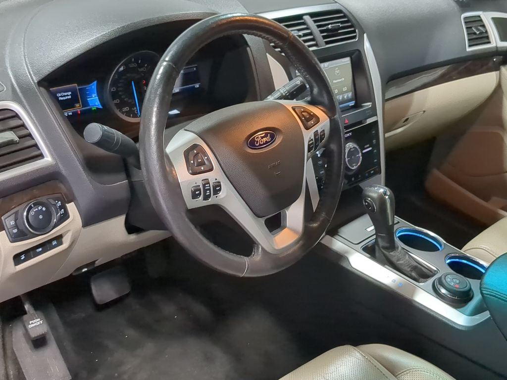 Thumbnail: 2014 Ford Explorer - 2