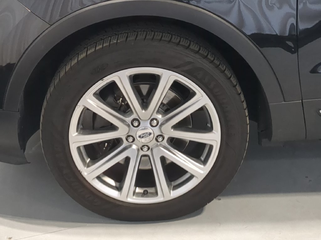 Thumbnail: 2017 Ford Explorer - 8