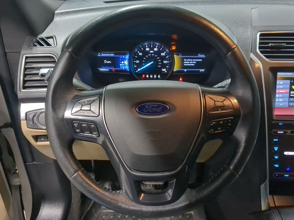 Thumbnail: 2016 Ford Explorer - 13
