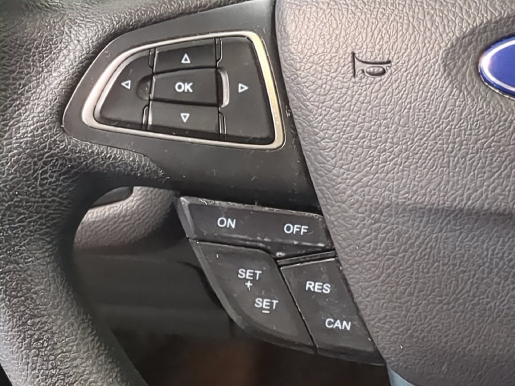 Thumbnail: 2017 Ford Escape - 28