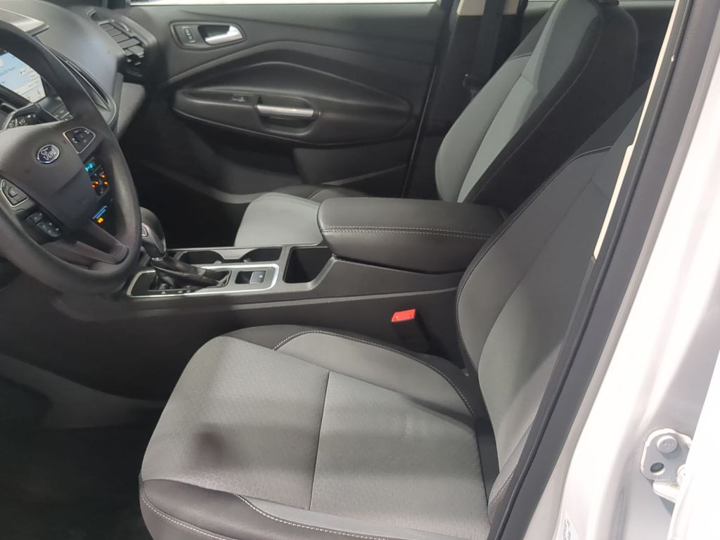 Thumbnail: 2019 Ford Escape - 10