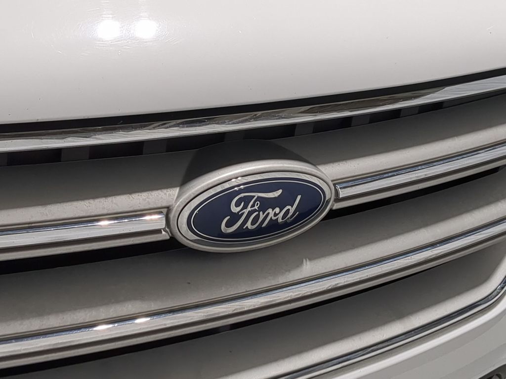 Thumbnail: 2019 Ford Escape - 7