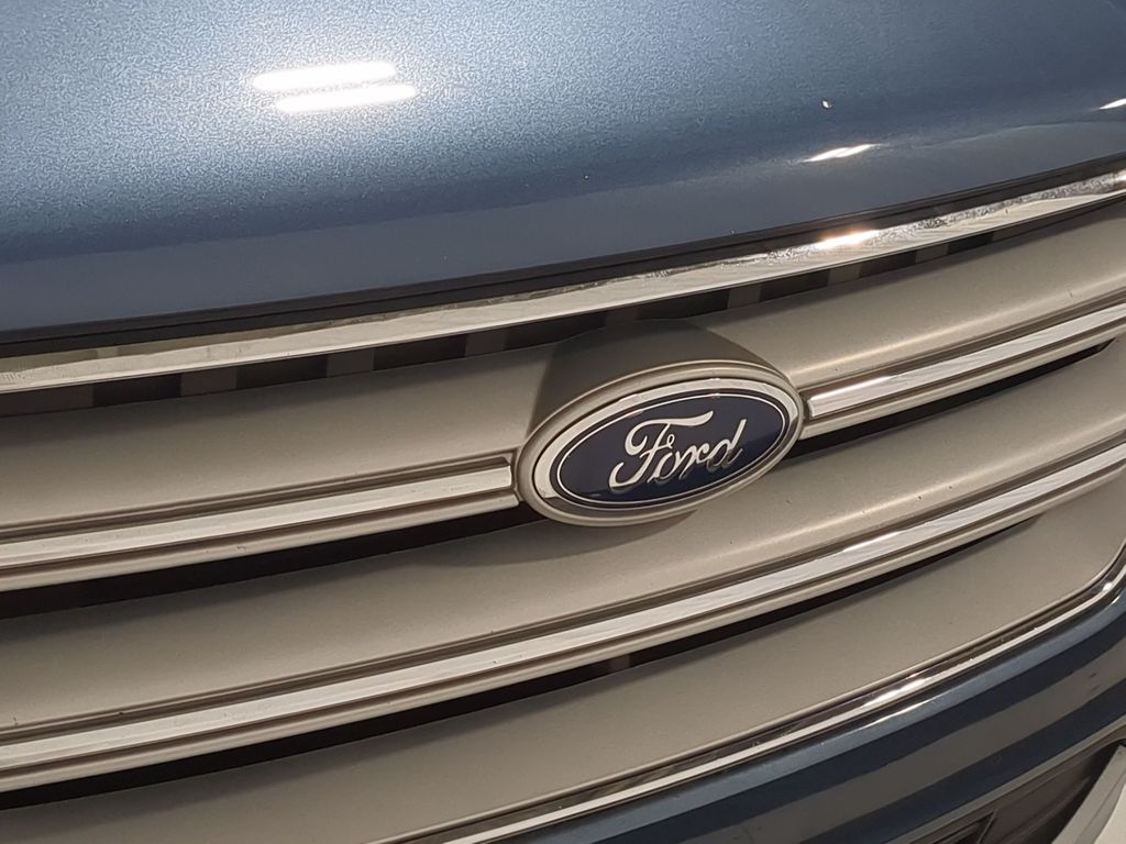 Thumbnail: 2018 Ford Escape - 7