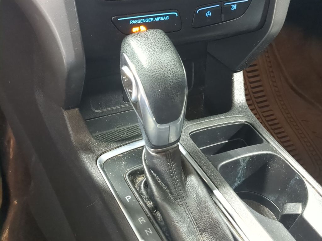 Thumbnail: 2018 Ford Escape - 15
