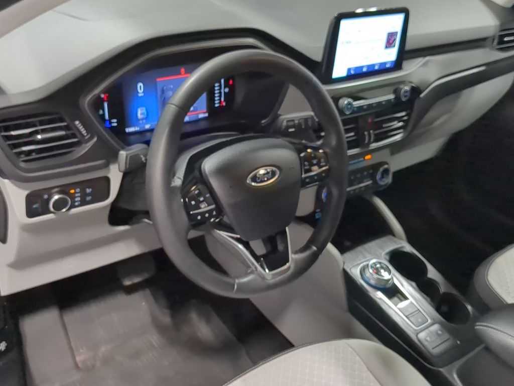 Thumbnail: 2023 Ford Escape - 2