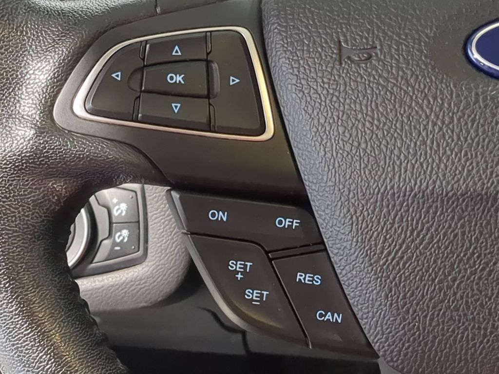 Thumbnail: 2017 Ford Escape - 29