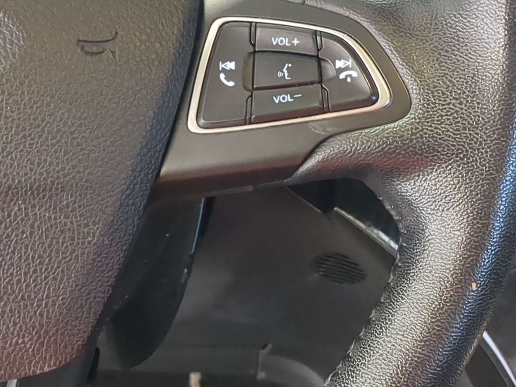 Thumbnail: 2017 Ford Escape - 30