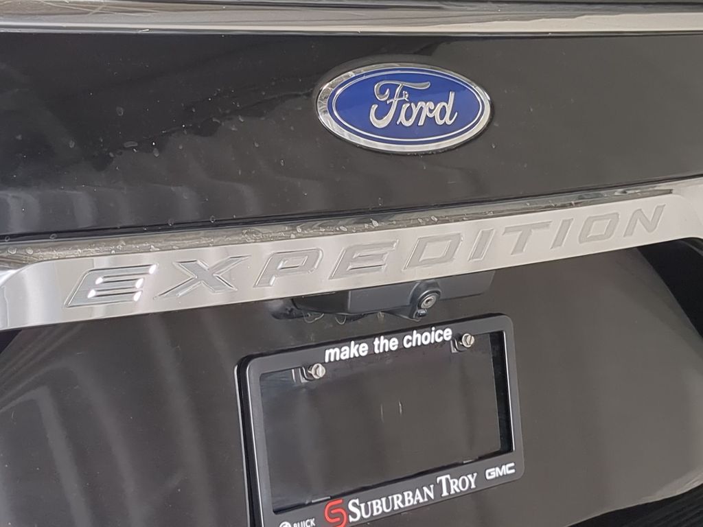 Thumbnail: 2019 Ford Expedition - 7