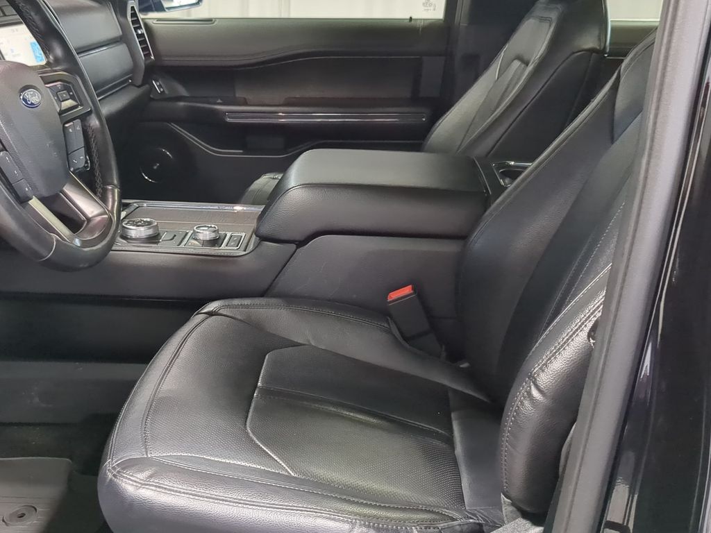 Thumbnail: 2019 Ford Expedition - 10