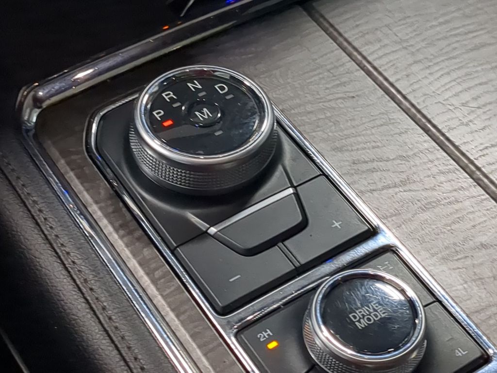 Thumbnail: 2019 Ford Expedition - 32