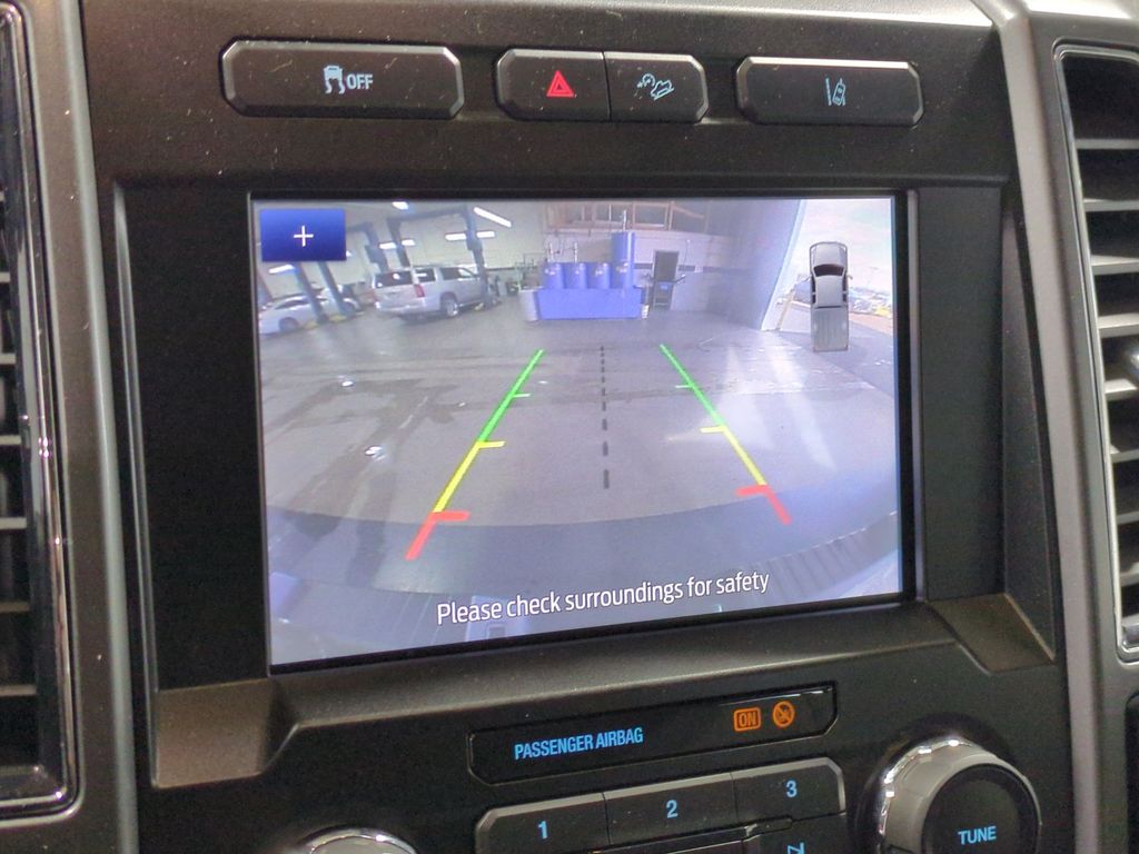 Thumbnail: 2020 Ford F-250 - 32