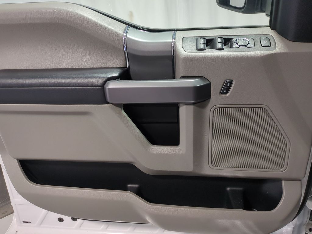 Thumbnail: 2020 Ford F-250 - 33