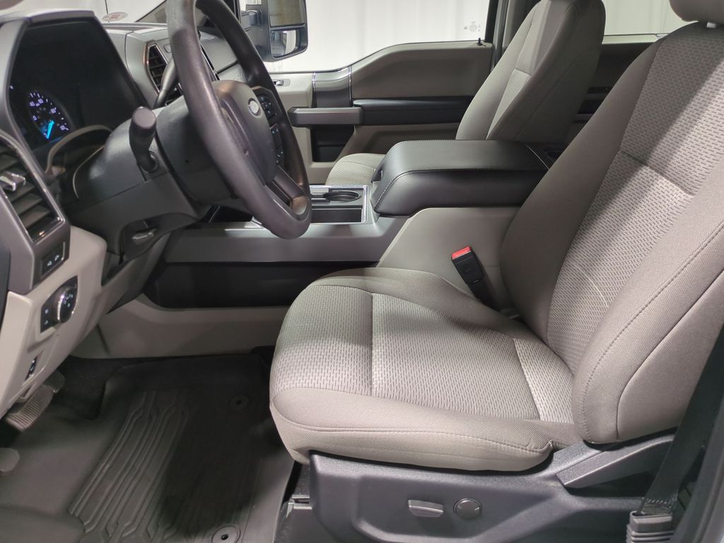 Thumbnail: 2020 Ford F-250 - 9