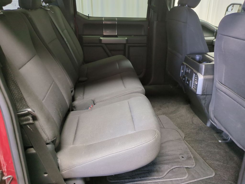 2018 Ford F-150 XLT 24