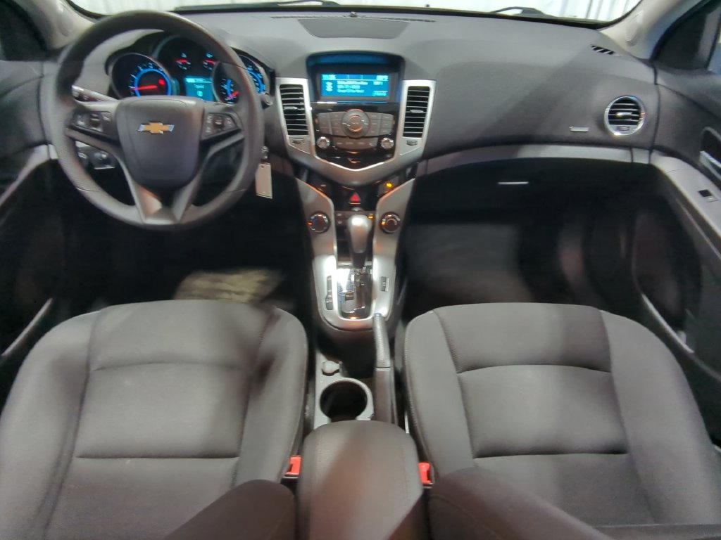 Thumbnail: 2016 Chevrolet Cruze - 9