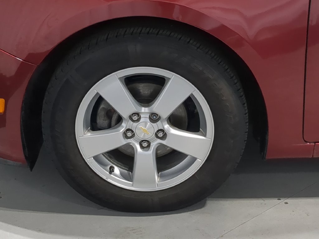 Thumbnail: 2016 Chevrolet Cruze - 8