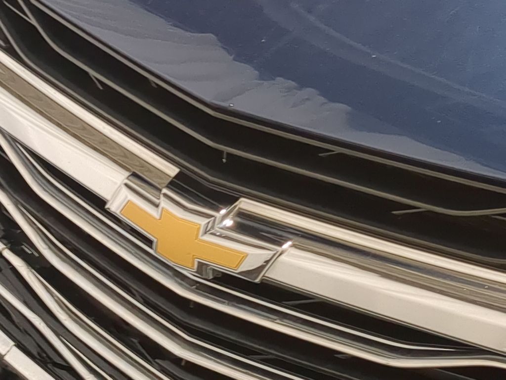 Thumbnail: 2020 Chevrolet Malibu - 7