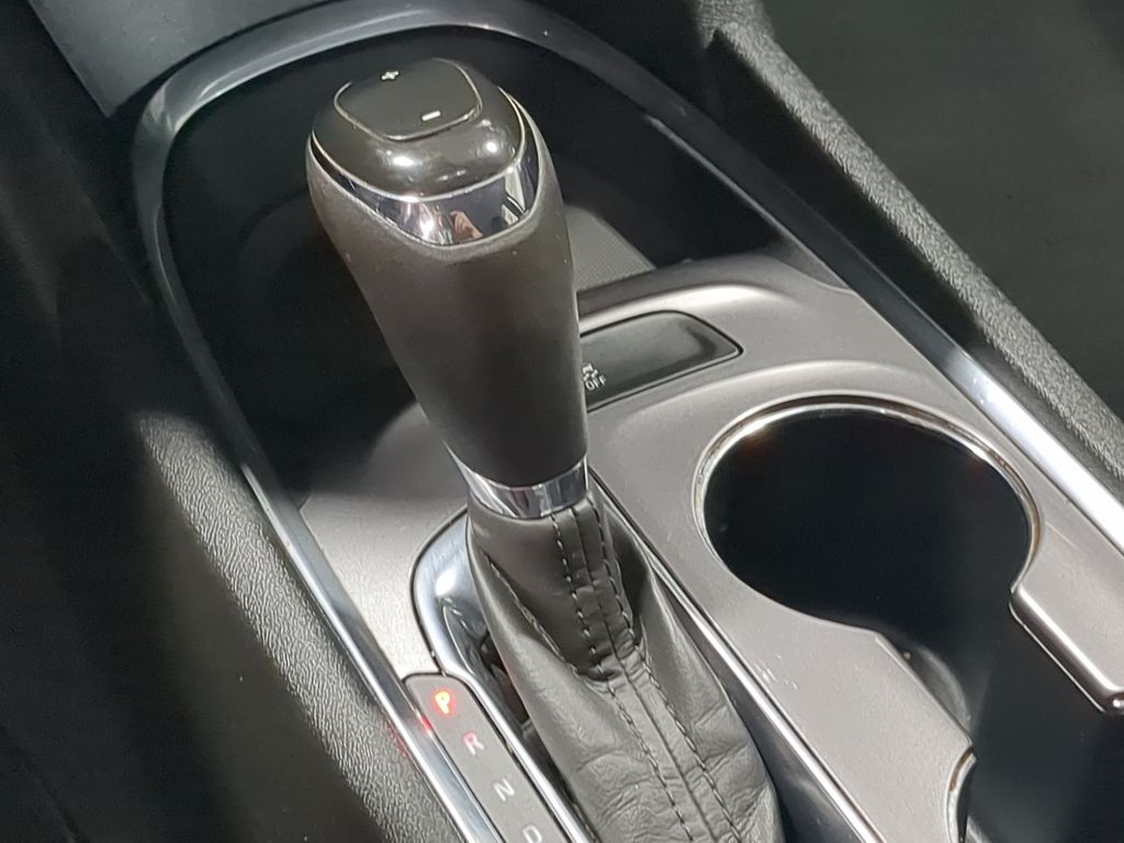 Thumbnail: 2020 Chevrolet Malibu - 15