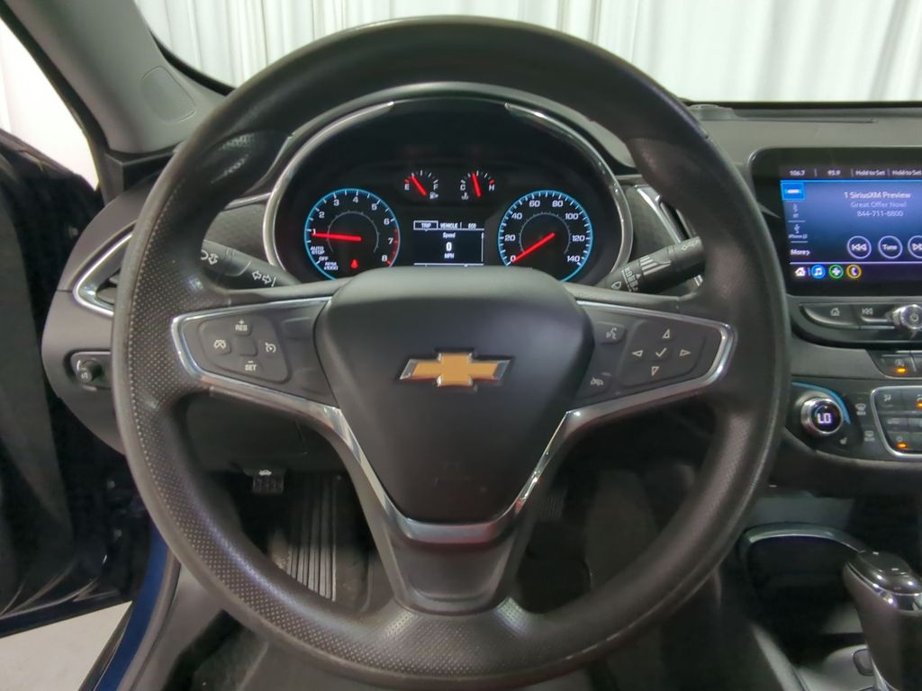 Thumbnail: 2020 Chevrolet Malibu - 13