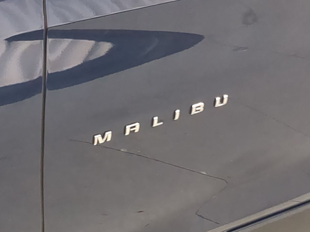 Thumbnail: 2020 Chevrolet Malibu - 25