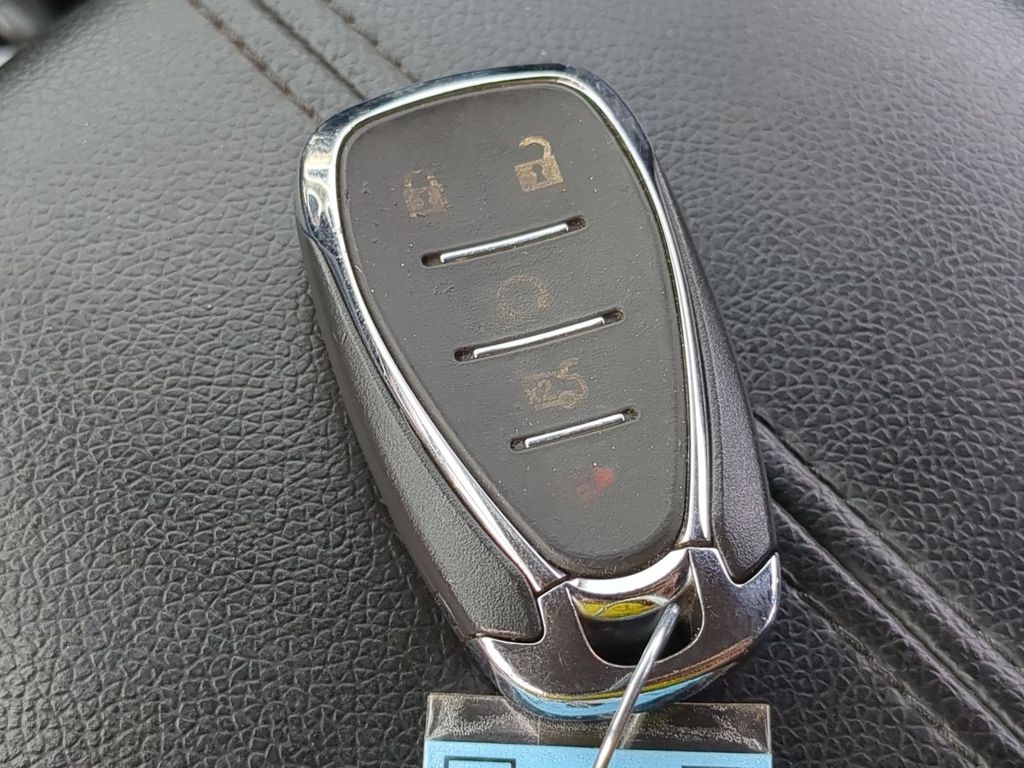 Thumbnail: 2016 Chevrolet Malibu - 33