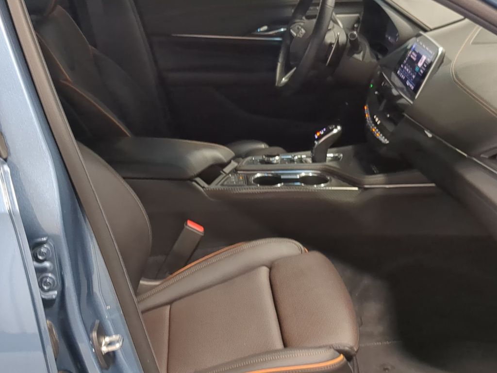 Thumbnail: 2023 Cadillac CT4 - 28