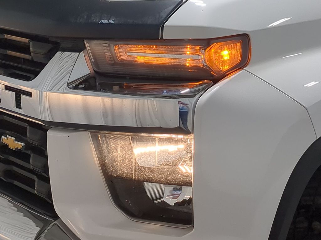 Thumbnail: 2022 Chevrolet Silverado 2500 - 21