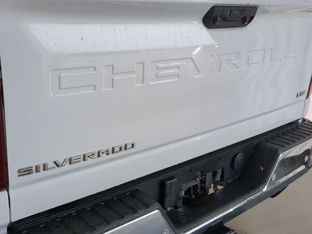 Thumbnail: 2022 Chevrolet Silverado 2500 - 6