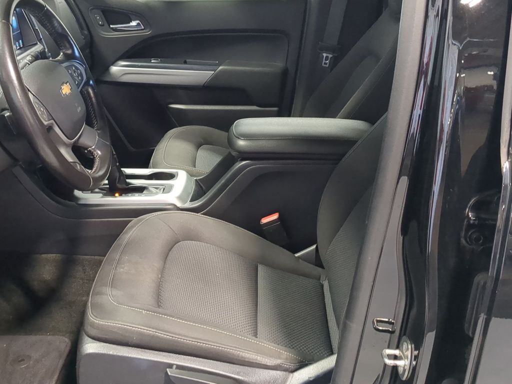 Thumbnail: 2018 Chevrolet Colorado - 9